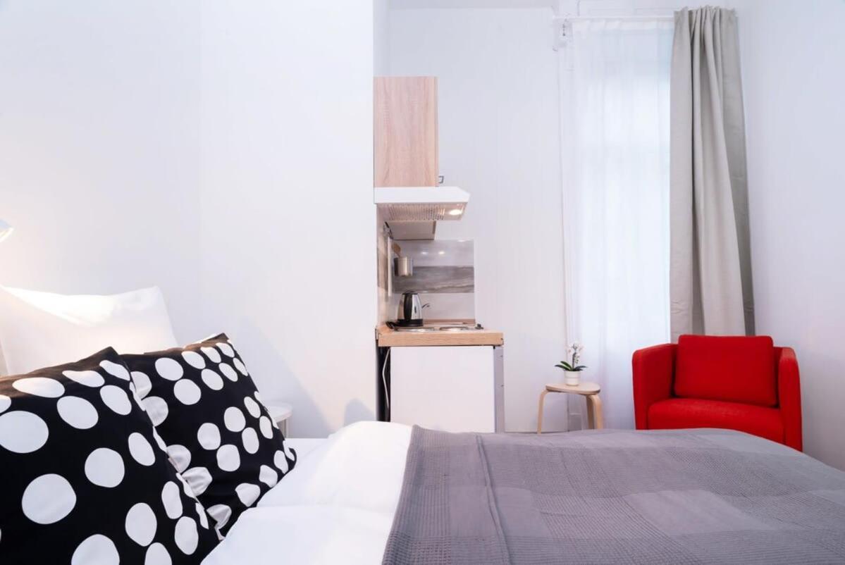 New Comfy Studio At Convenient Location 布达佩斯 外观 照片